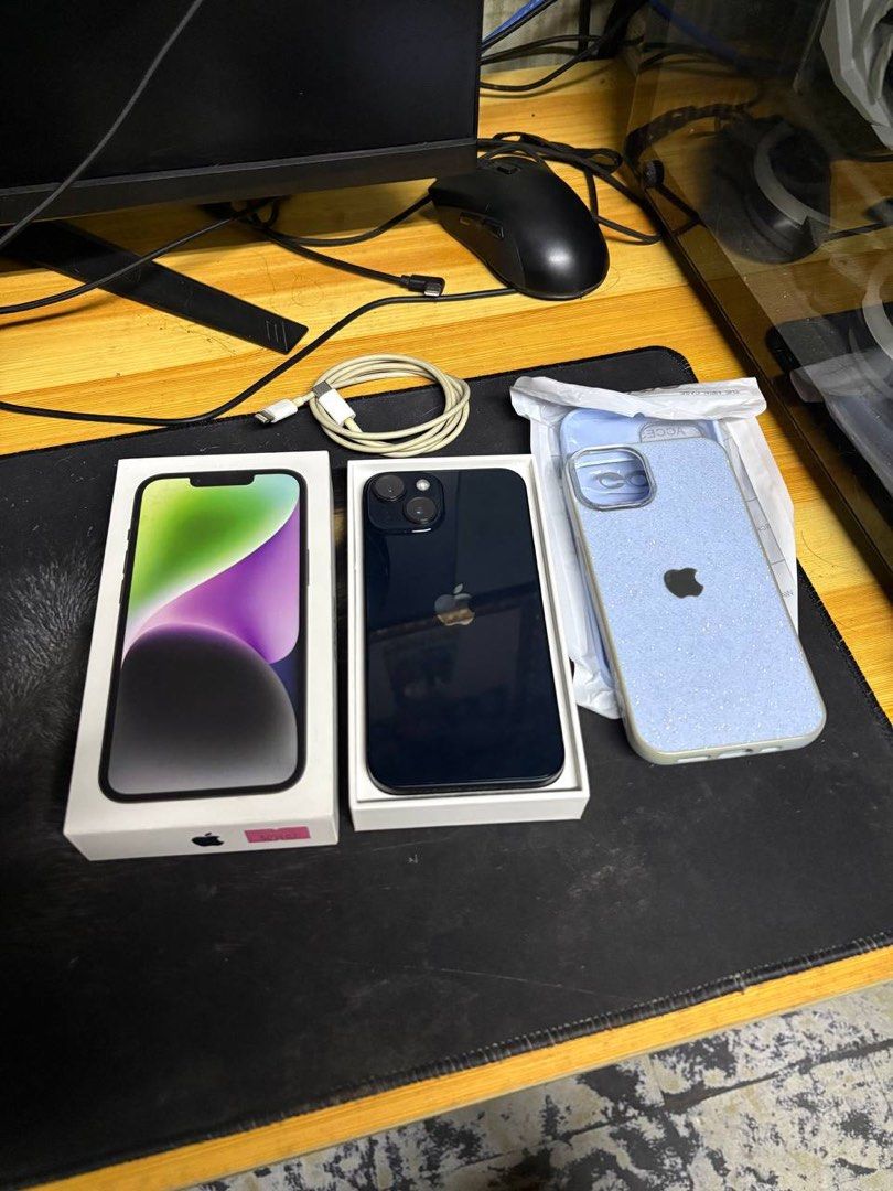 Iphone 14, 15 Pro Max & 16 (Category: iPhone 14 Series) located in San Pedro. Submitted by _notdrei (Listing ID 1469348444, Image 1). Description: Iphone 14 Midnight 128gb - 21.5k Iphone 15 Pro Max 256gb - 36k Iphone 16 Teal 128gb -37k All units are in good condition. Negotiable for sure buyers. San Pedro Laguna loc.