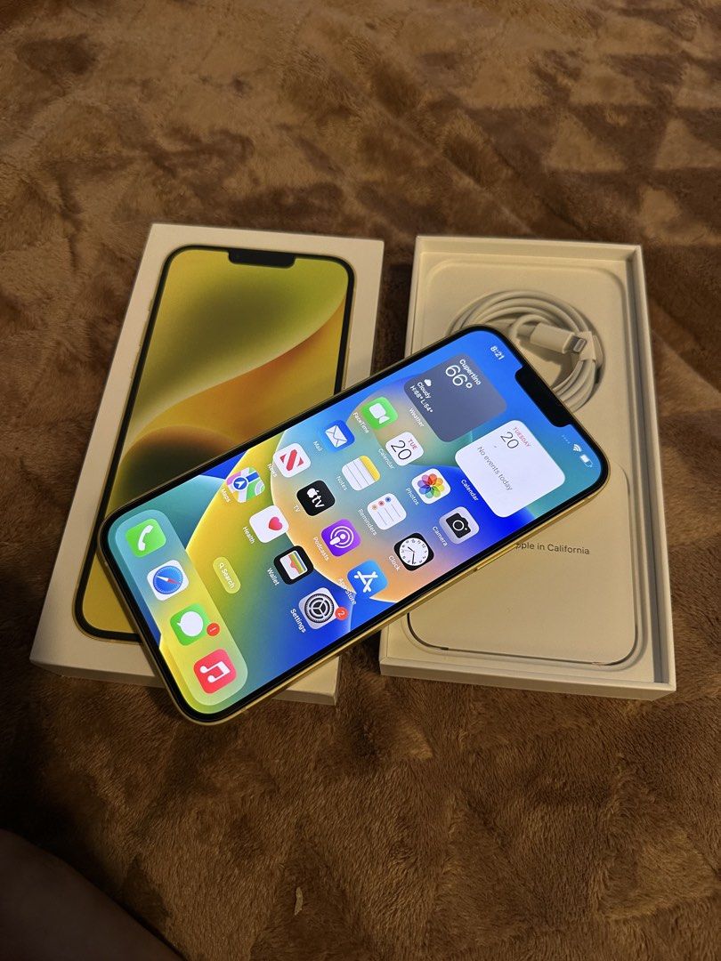 iPhone 14 Plus | 256GB | Yellow 💛 (Category: iPhone 14 Series) located in Santa Cruz, Pampanga. Submitted by david029_95 (Listing ID 1469180916, Image 1). Description: .