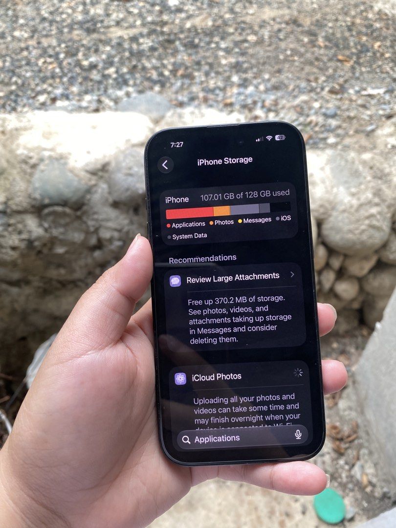 Iphone 15 (Category: iPhone 15 Series) located in Las Pinas. Submitted by kyuwi (Listing ID 1469263331, Image 3). Description: iPhone 15 128 gb 85% battery life ESIM ONLY ALL WORKING FACE ID✅ TRUE TONE✅ NO REPAIR HISTORY Updated to ios 27 No original Box With original charger and free cases .