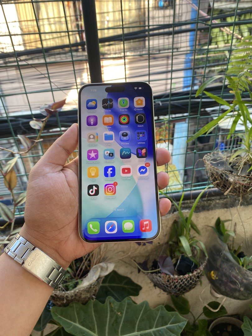 iPhone 15 PLUS 128GB (Category: iPhone 15 Series) located in Manila. Submitted by ken-j (Listing ID 1469393120, Image 2). Description: For sale or Swap sa lower ios only iPhone 15 Plus 128GB 73% Battery Health (Original Battery) Openline (Any sim) ZP/A Variant NTC APPROVED No issue all working (face id & true tone both working) Orig all parts No history of repair 23,500 fix 📍Las Piñas.