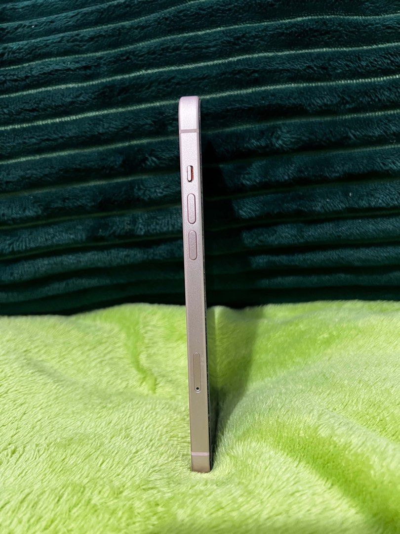 Iphone 15 Plus 256gb pink (Category: iPhone 15 Series) located in Cabuyao City. Submitted by mommymilkersnitoji (Listing ID 1469244349, Image 2). Description: -No scratches -negotiable for sure buyer -Singapore/Global Variant -No Sim restriction -78 Bh -Free miffy case -Super small paint chip sa top right and left pero not visible with case -Makinis screen -free charger cord Ps. Can send more pics, just pm me! -can do meetup around nuvali area, l