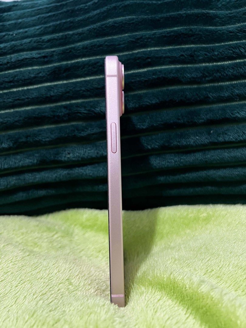 Iphone 15 Plus 256gb pink (Category: iPhone 15 Series) located in Cabuyao City. Submitted by mommymilkersnitoji (Listing ID 1469244349, Image 3). Description: -No scratches -negotiable for sure buyer -Singapore/Global Variant -No Sim restriction -78 Bh -Free miffy case -Super small paint chip sa top right and left pero not visible with case -Makinis screen -free charger cord Ps. Can send more pics, just pm me! -can do meetup around nuvali area, l