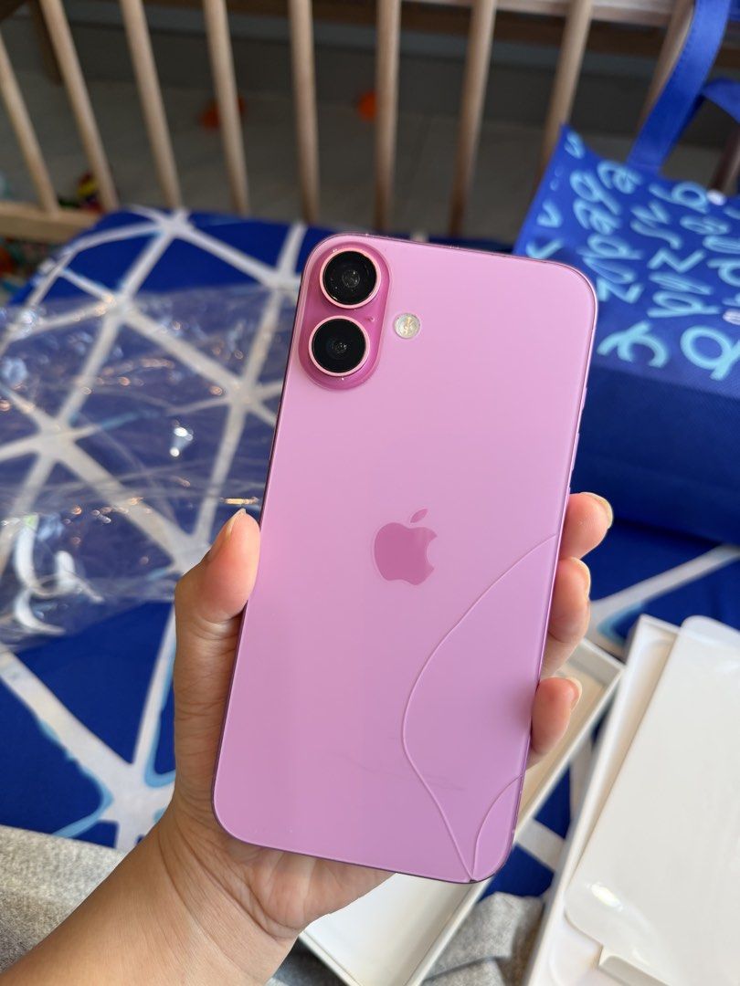 Iphone 16 plus (Category: iPhone 16 Series) located in Manila. Submitted by ghailpedre43337 (Listing ID 1469385414, Image 3). Description: Selling my Iphone 16 plus 256gb, nasa picture na po ang issue. working fine po ang unit nag upgrade lang kaya ibenta. .