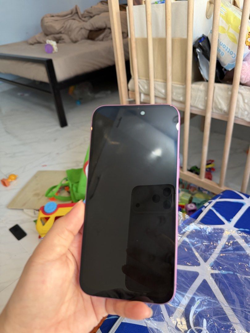 Iphone 16 plus (Category: iPhone 16 Series) located in Manila. Submitted by ghailpedre43337 (Listing ID 1469385414, Image 2). Description: Selling my Iphone 16 plus 256gb, nasa picture na po ang issue. working fine po ang unit nag upgrade lang kaya ibenta. .