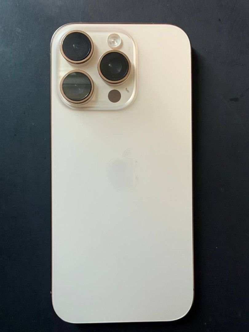 iPhone 16 Pro (Category: iPhone 16 Series) located in Marikina City. Submitted by marcgascon (Listing ID 1469163570, Image 2). Description: 2 years old 92% battery life rfs: upgrade Smart locked.