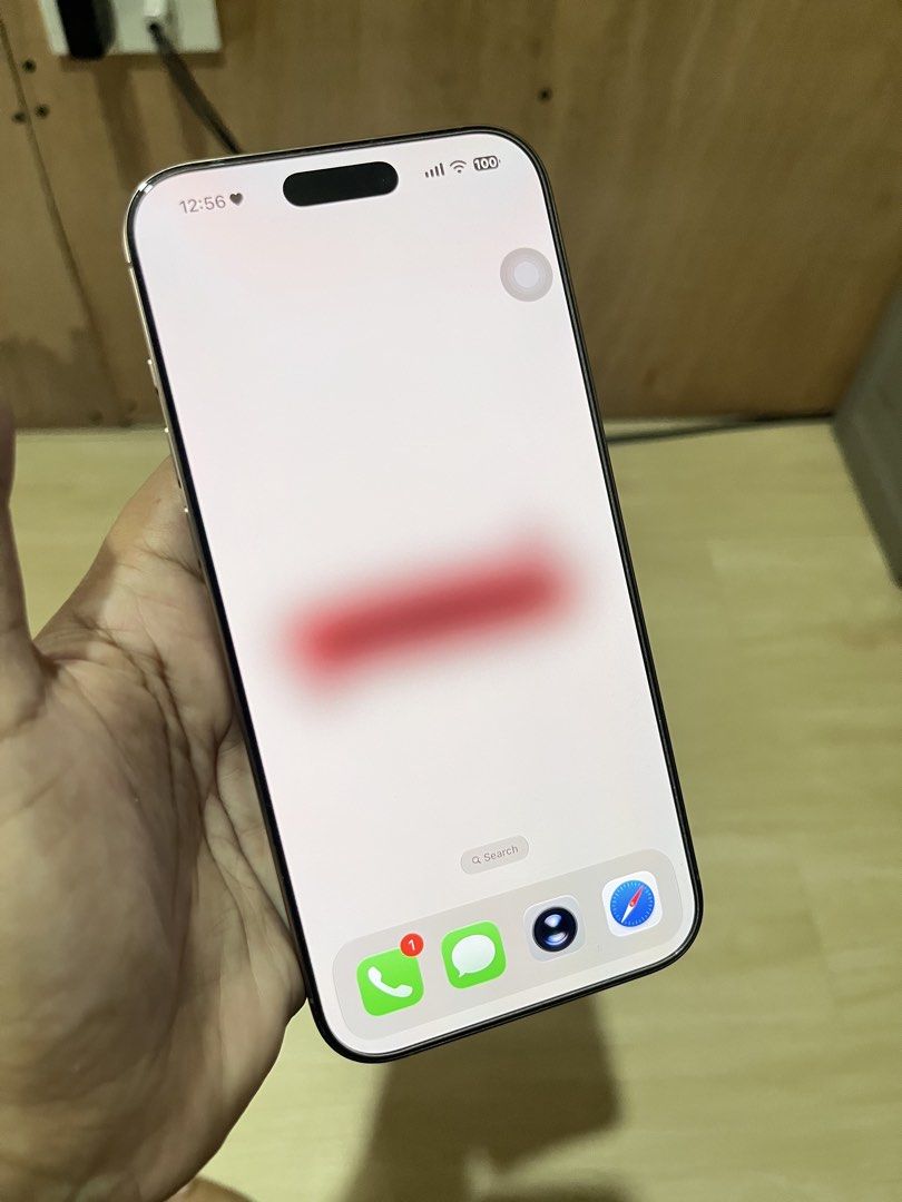 iPhone 16 Pro Max 256gb (Category: iPhone 16 Series) located in Manila. Submitted by littlea164 (Listing ID 1469200889, Image 1). Description: iPhone 16 Pro Max Sale or swap sa 17 Pro Max Silver •256gb •89% Battery Health •No Sim Restriction •ZP/A Local Variant •Dents on camera ring (Di nakakaapekto sa Cam) MALINAW NA MALINAW RFS UPGRADE •Replacement Box (Tatago mo lang naman) •1 Free Case •Original Cord .