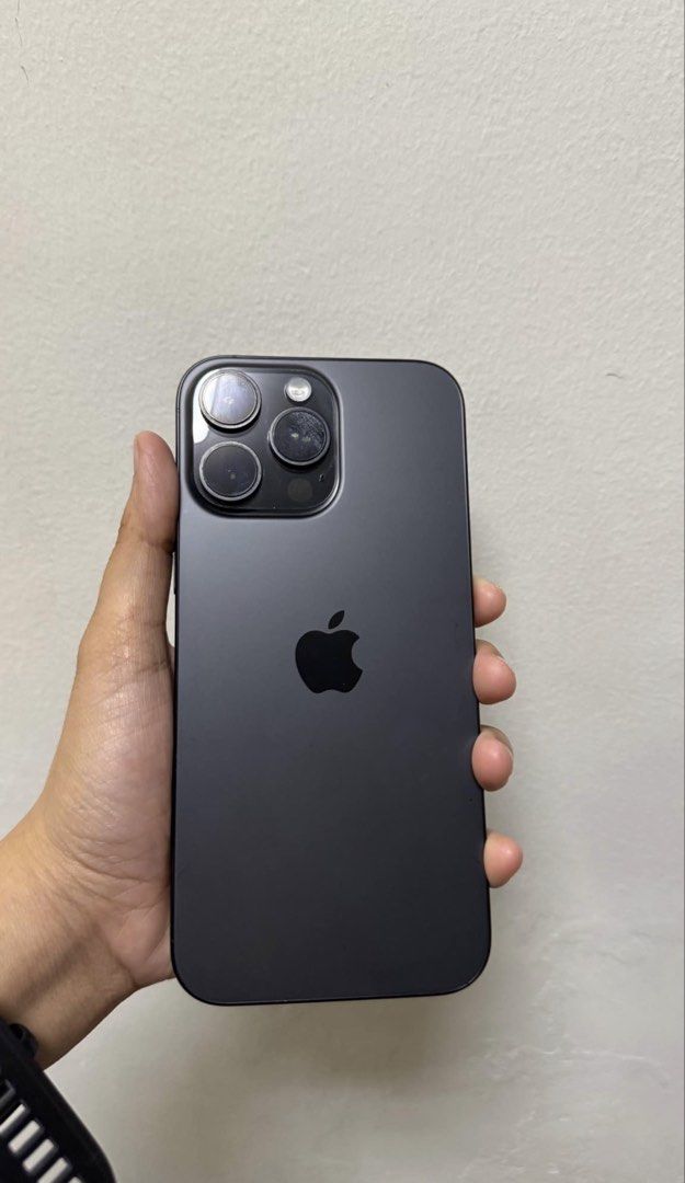 Iphone 16 Pro Max 256GB (Category: iPhone 16 Series) located in Manila. Submitted by freecloud-a06a (Listing ID 1469254943, Image 3). Description: Iphone 16 Pro Max 256GB Black Titanium 89% Battery Health No SIM restrictions With Receipt RFS : Upgrade 45k firm. NO to tawad Imus cavite.