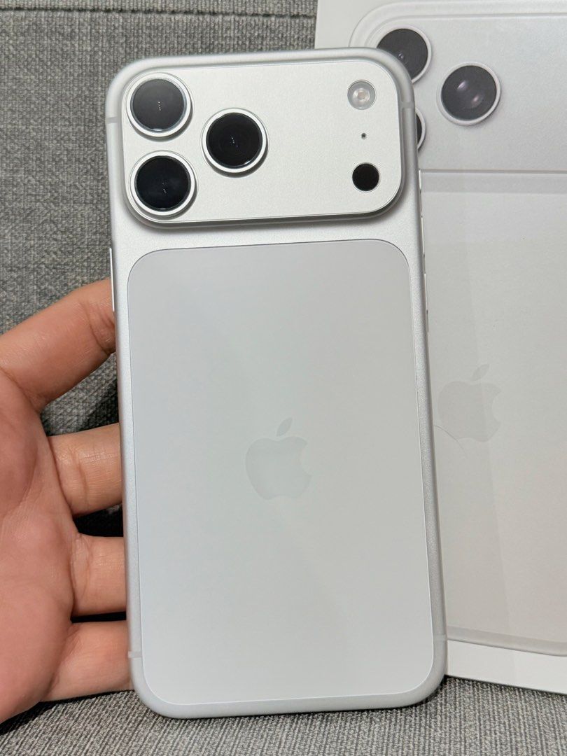 iPhone 17 Pro Max 512gb Openline slightly used 23cc only (Category: Other Gadgets) located in Quezon City. Submitted by mva08 (Listing ID 1469227709, Image 3). Description: - iPhone 17 Pro Max 512gb - slightly used only (23cc as of posting) - Color: Silver - Battery Health: 100% - Smoothness: 100% - from Beyond the Box with receipt - Limited Warranty Expires: Sept.17, 2027 - Includes Box same imei orig cord and receipt - no issue or what‼️bagong 