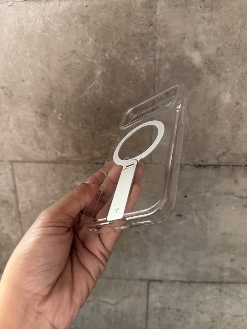 iphone 17 pro max case (Category: Cases & Sleeves) located in Manila. Submitted by nurseonduty (Listing ID 1469166777, Image 3). Description: selling torras case for iphone 17 pro max no issues rfs: decluttering .