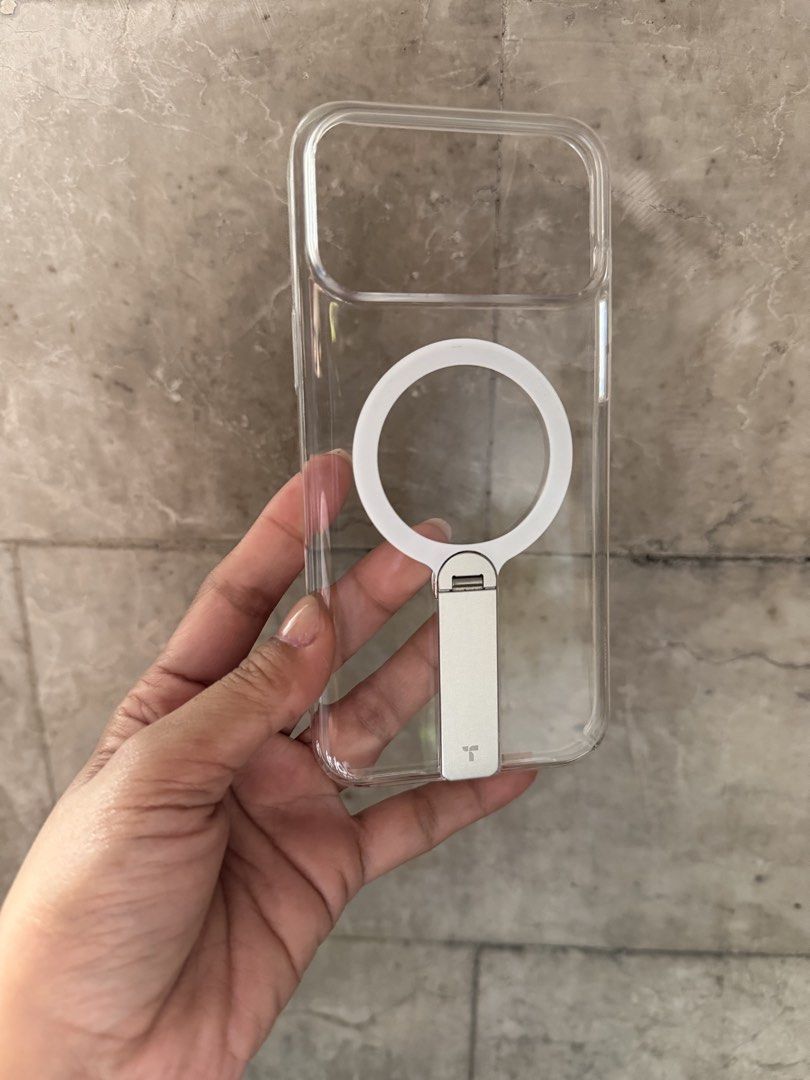iphone 17 pro max case (Category: Cases & Sleeves) located in Manila. Submitted by nurseonduty (Listing ID 1469166777, Image 2). Description: selling torras case for iphone 17 pro max no issues rfs: decluttering .