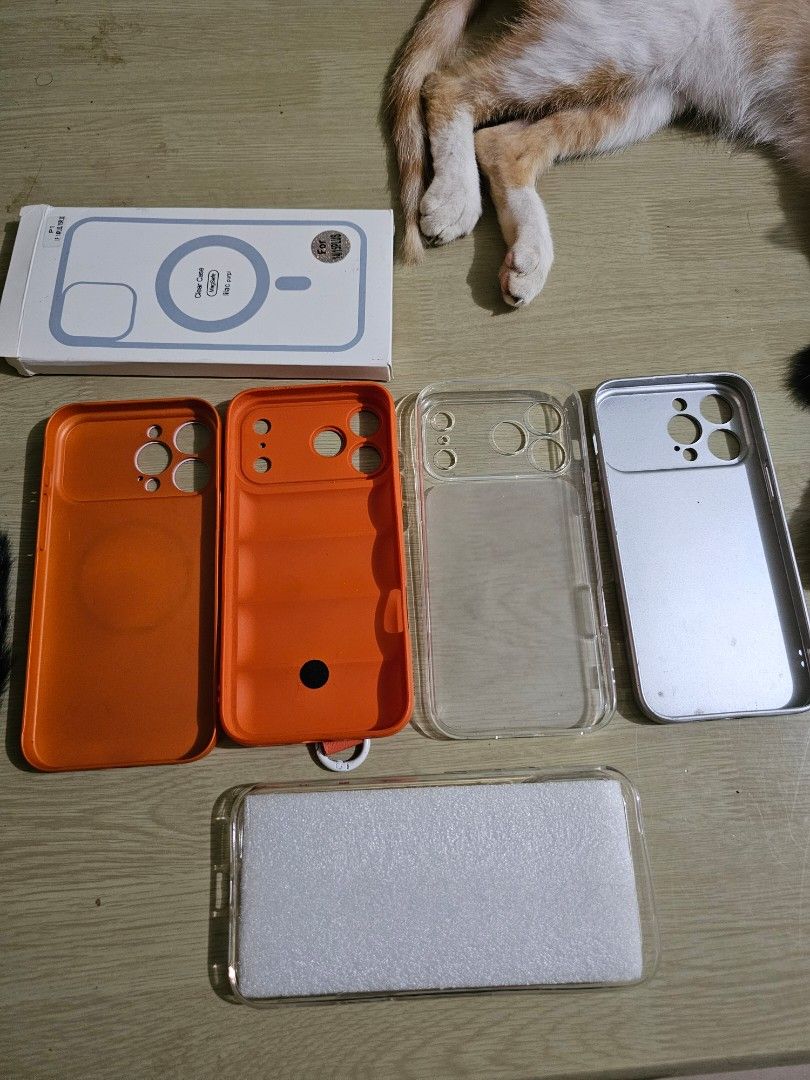 IPhone 17 Pro Max Cases (Category: Cases & Sleeves) located in Cavite. Submitted by dople.granger (Listing ID 1469232904, Image 2). Description: Good as new, bawas kalat!.