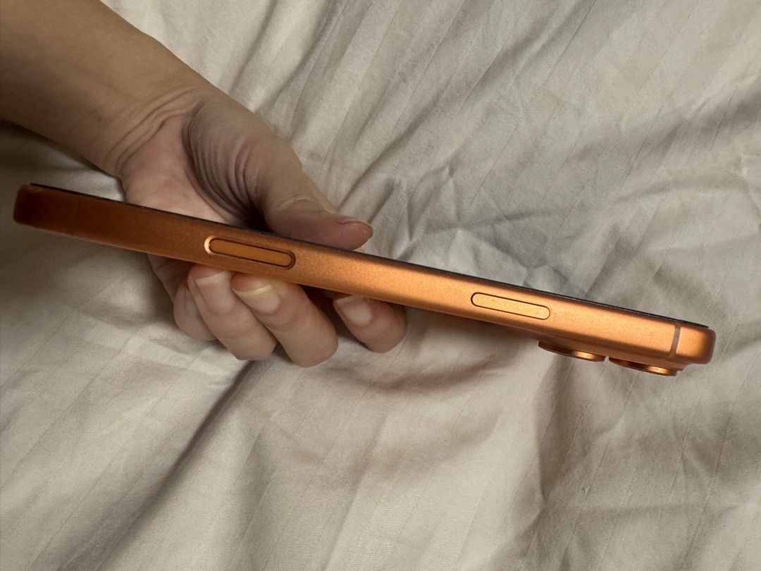 Iphone 17 Pro Max Cosmic Orange 512 GB (Category: iPhone 17 Series) located in Pasay City. Submitted by lizj88 (Listing ID 1469203392, Image 3). Description: Iphone 17 Pro Max Cosmic Orange 512 GB (Lady Owned) A little dent Complete with Box All Original Accessories Battery Health: 92% FREEBIE: Uniq w grip case Caspace cases Price: 73,000 (Best nego to offer).