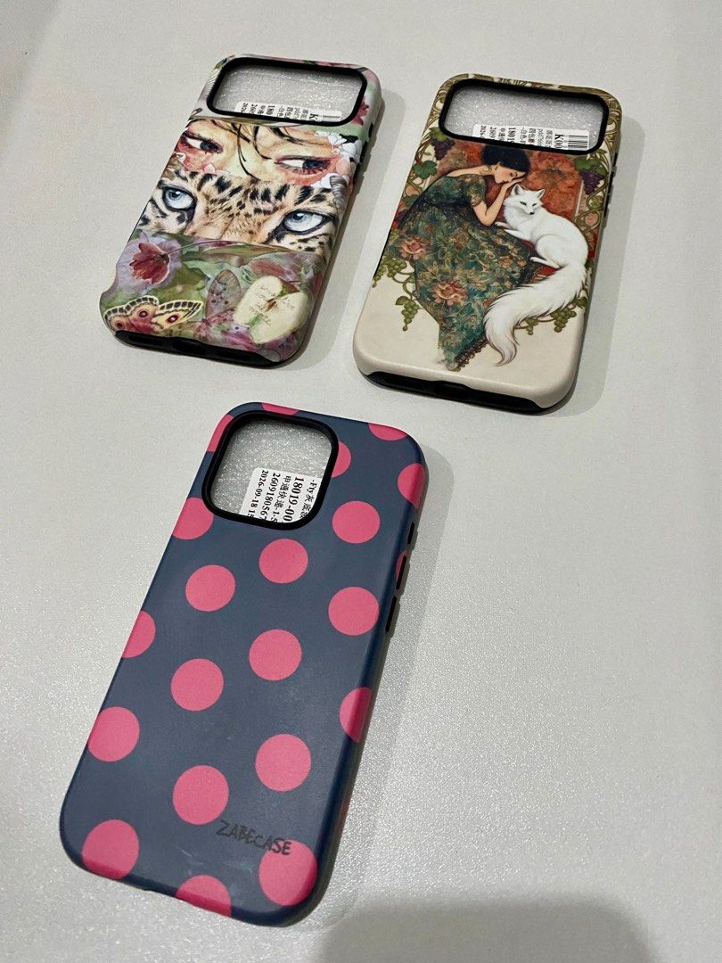 Iphone 17 promax bundle (Category: Cases & Sleeves) located in Taguig. Submitted by finds.market88 (Listing ID 1469381037, Image 2). Description: Hard case Shock proof 2 Cases of 17 promax 1 case 16 pro (used like new) Matte finish 📸Actual item posted.