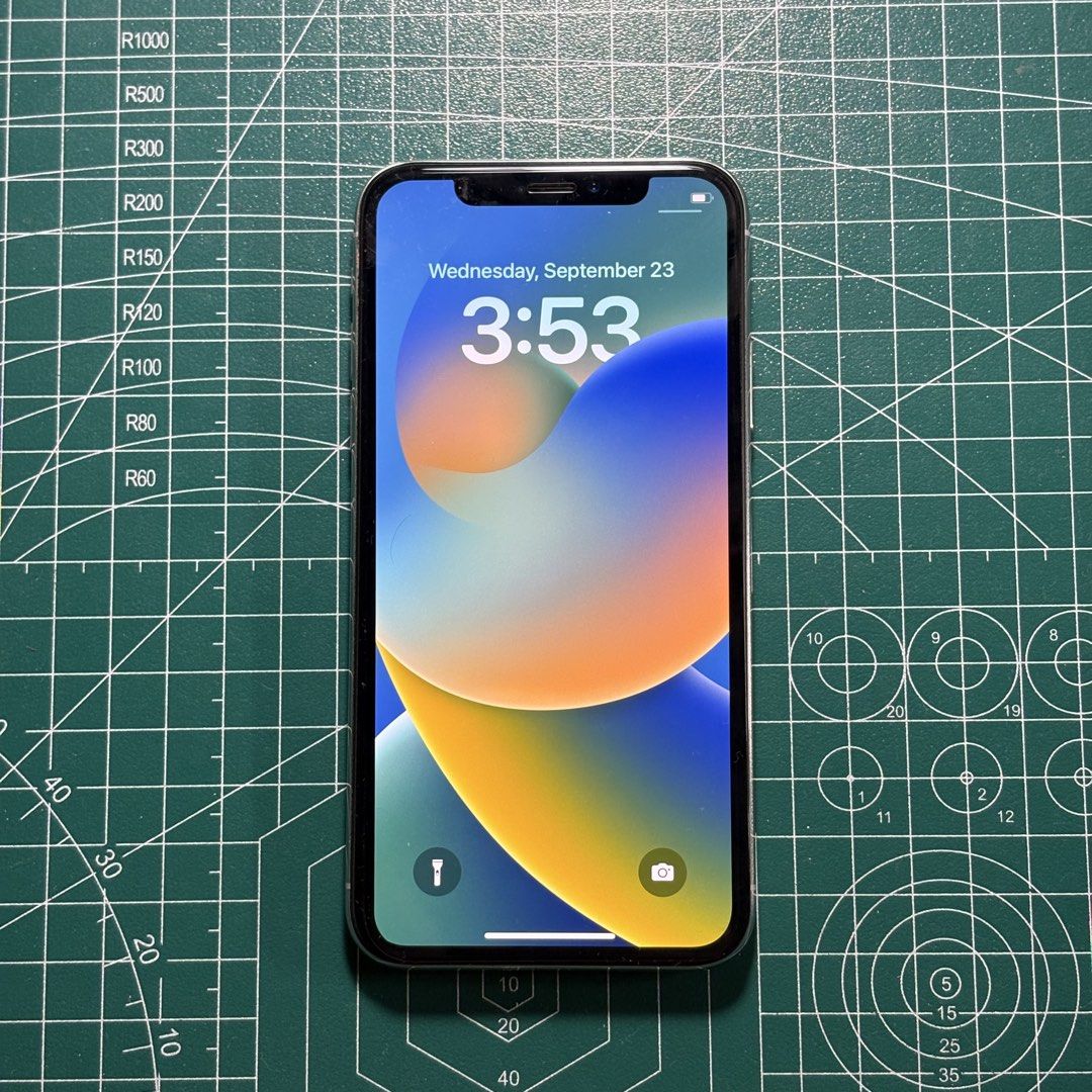 iPhone X 10 256gb For Sale (Category: iPhone X Series) located in Quezon City. Submitted by davidefreinharold (Listing ID 1469280896, Image 2). Description: 256gb Original Screen No Sim Restriction Face ID Still Working Smooth 69% Battery Health Working both camera Signs of usage Free charger (loose, with crack) Free clear case (yellowing) Slightly Negotiable Loc: South Caloocan Home pickup(priority) or meetup at SM Grand Central.