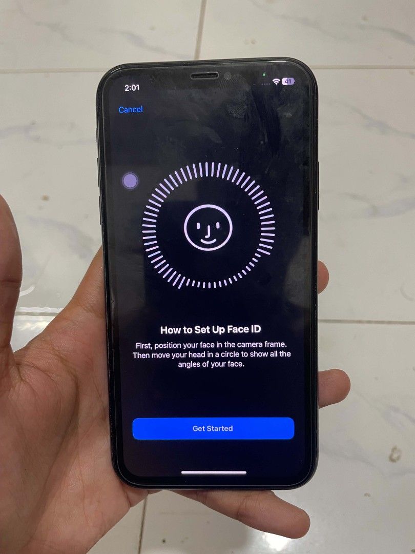 iPhone XR (Category: iPhone X Series) located in Manila. Submitted by adrielaint (Listing ID 1469359804, Image 3). Description: LOOKING FOR IPHONE XR? IPHONE XR 6K NA LANG!! 64GB TRUE TONE WORKING FACE ID WORKING 100%BH (NEWLY REPLACED) MALINAW CAMERA UNLI RESET!! OPEN TO ANY SIM (NO SIM RESTRICTIONS) NO ISSUE!! REKTA PM SA GUSTO, PASS SA KWENTUHAN, NEGO PA, WAG LANG BARATIN, DI TO WIFI USED! PARAÑAQUE/LAS PIÑAS LOC!!.