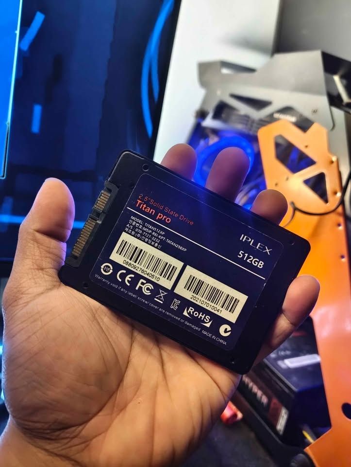 IPLEX Titan Pro 512GB 2.5 Solid State Drive (Category: Hard Disks & Thumbdrives) located in Tanauan. Submitted by oddforest_975227 (Listing ID 1469196820, Image 2). Description: IMPLEX TITAN PRO 512GB SATA SSD 💰 Price: ₱1,499 (Negotiable) 📌 Specifications: Brand: IMPLEX SSD ITI Model: TITAN512XP Capacity: 512GB Interface: SATA Type: 2.5-inch SATA SSD ✅ Features & Benefits: Faster boot times compared to traditional HDDs Helps improve overall PC 