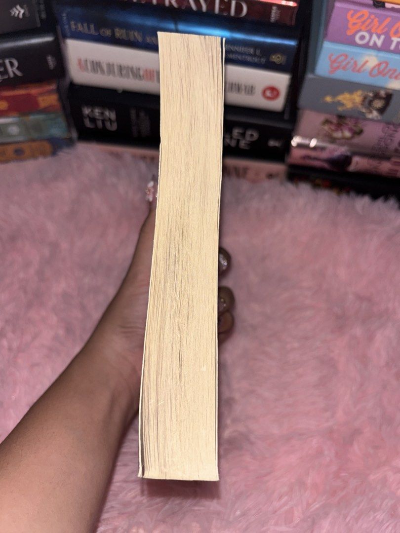 It Ends With Us by Colleen Hoover (Category: Storybooks) located in Batangas. Submitted by solunarareads (Listing ID 1469202770, Image 2). Description: - Author/Genre: Colleen Hoover, Contemporary Romance - Format: Paperbound edition - Cover Design: Popular pink floral cover - Condition: Spine and cover are fully intact; pages have mild yellowing along the edges from storage - Perfect for your CoHo collection! 📍Batangas City 🚚 TCO or Direct JnT