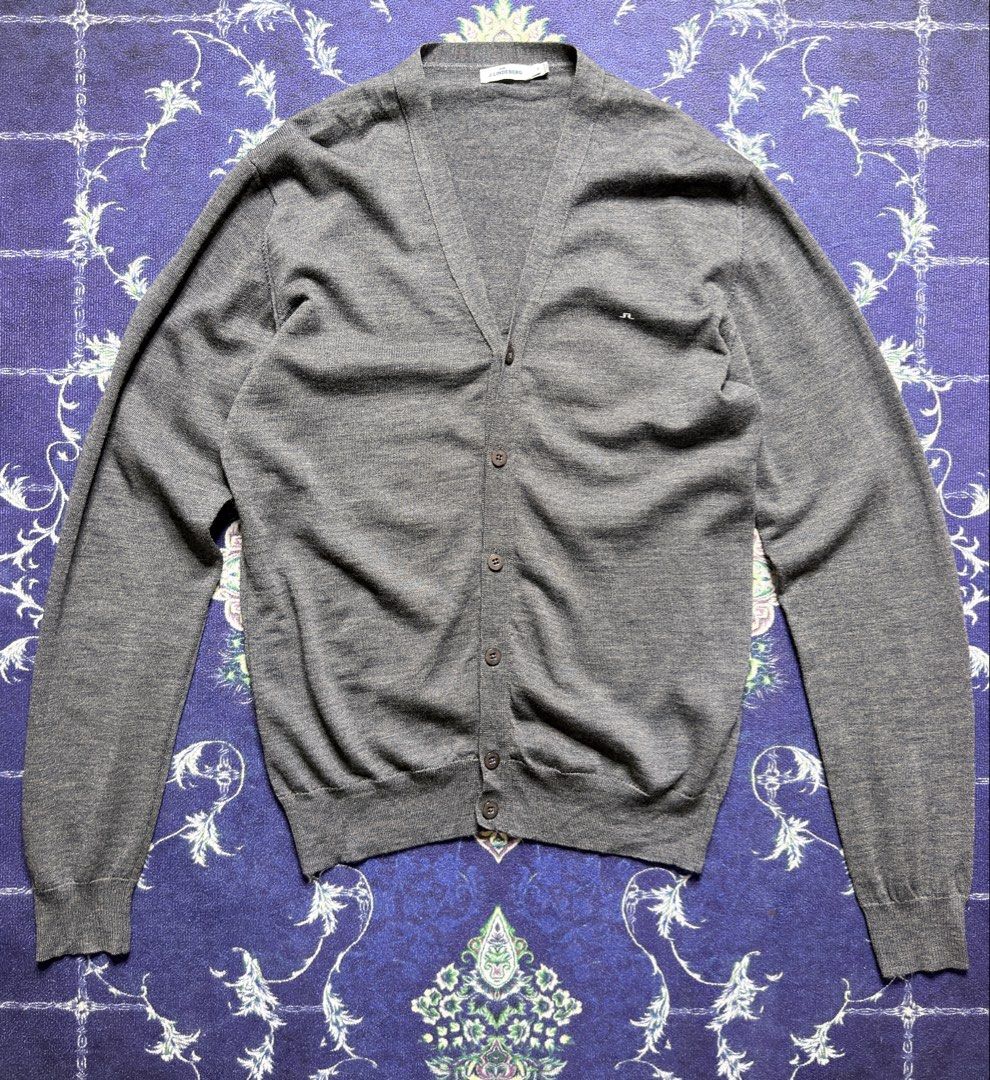 J. Lindeberg Merino Wool Cardigan (Category: Coats, Jackets and Outerwear) located in Valenzuela. Submitted by telagram (Listing ID 1469209623, Image 1). Description: .