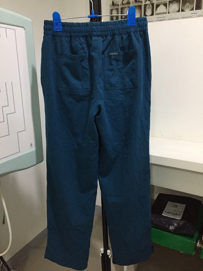 Jaanuu scrub pants, caribbean nlue (Category: Other Bottoms) located in Tarlac. Submitted by mys0726 (Listing ID 1469173246, Image 2). Description: Us bale Small Wl 26 to 32 inches L 38 inches.