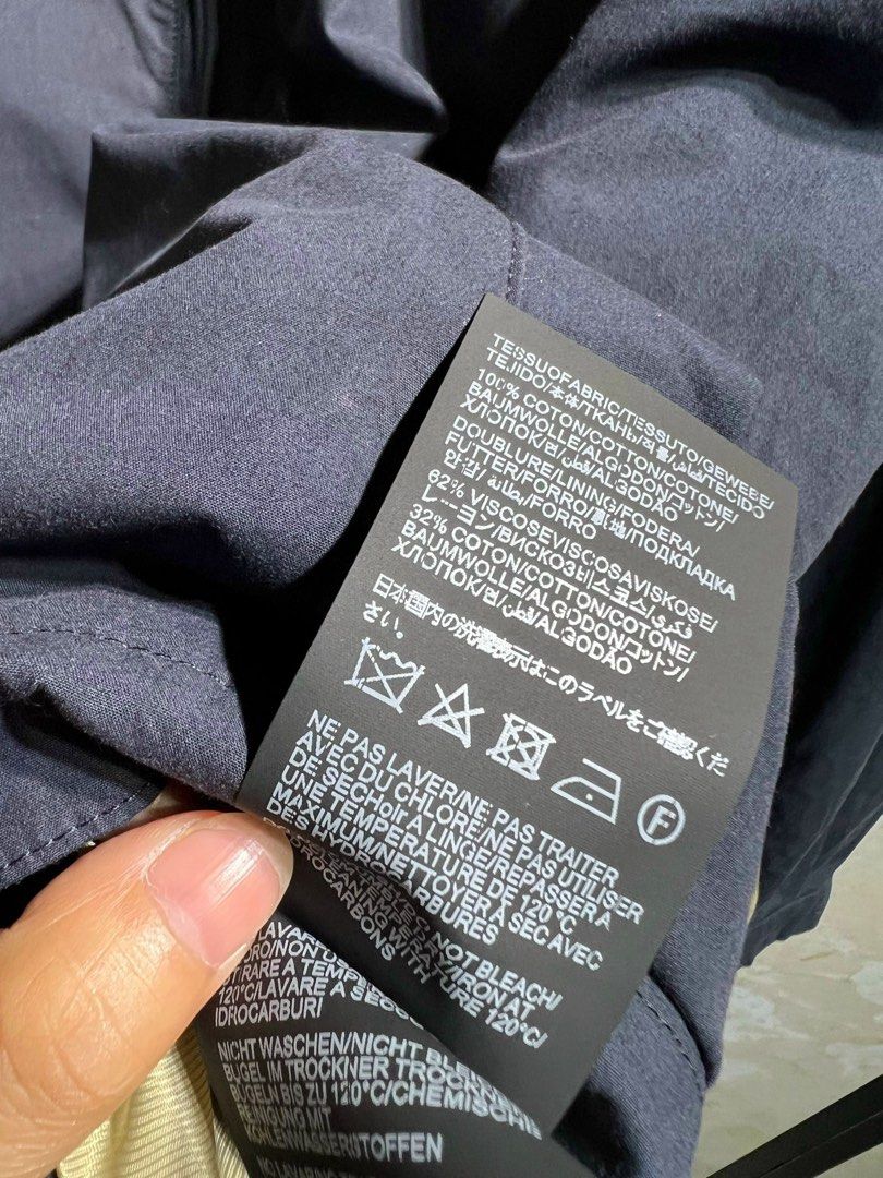 Jacket cugg7 (Category: Coats, Jackets and Outerwear) located in Singapore. Submitted by yejasmine (Listing ID 1469336385, Image 7). Description: .