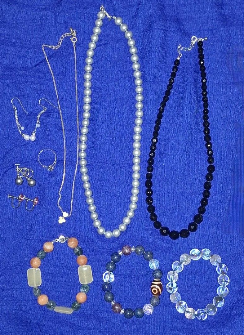 Japan Mixed Accessories Bundle (Category: Precious Stones) located in Taguig. Submitted by chaicms1030 (Listing ID 1469220134, Image 1). Description: These are mixed Japan Accessories Good for resell or personal use Mostly like new, few pieces with SOU Bracelets are made of real gemstones .