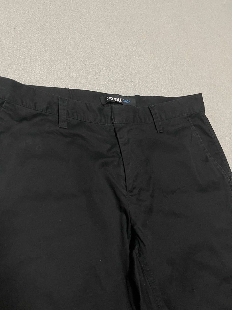 Jay Walk Chino Shorts (Category: Shorts) located in Bulacan. Submitted by sanjisthrift (Listing ID 1469316608, Image 3). Description: Width 30 Length 21 Opening 8.5 Very Good Condition 9/10.
