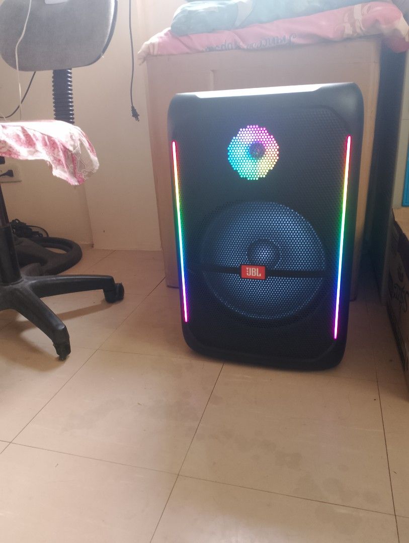 jbl bluetooth speaker with mike (Category: Soundbars, Speakers & Amplifiers) located in Manila. Submitted by jheng_water (Listing ID 1469227697, Image 1). Description: .