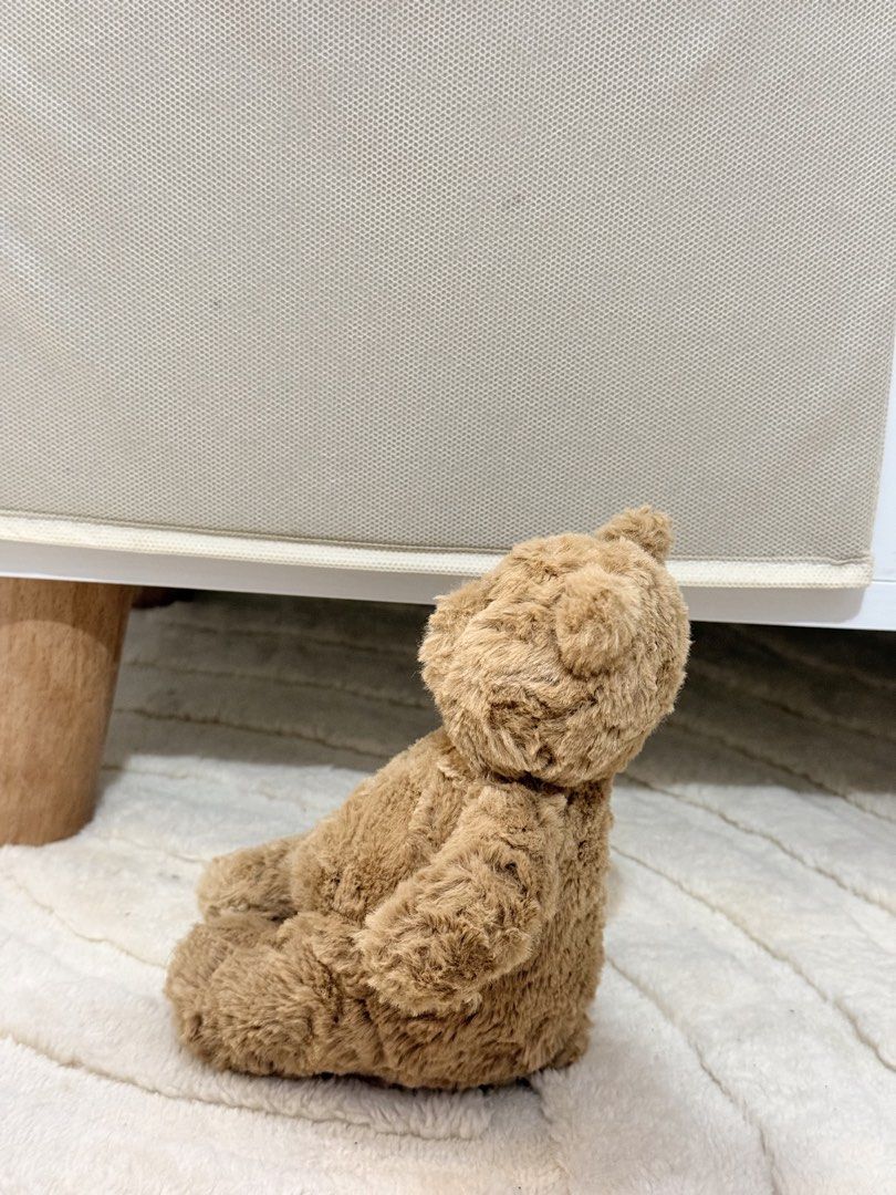 Jellycat bartholomew bear small (Category: Plushies & Soft Toys) located in Tagaytay City. Submitted by denalycoco51 (Listing ID 1469287922, Image 2). Description: Please manage expectations before claiming! 💕 • NO REFUND / NO EXCHANGE — all sales are final. • ITEM CONDITION: Good as new, Only used for display. • Authenticity guaranteed • Please check all photos & descriptions carefully. • Payment within 24 hours unless otherwise agreed. • Reser