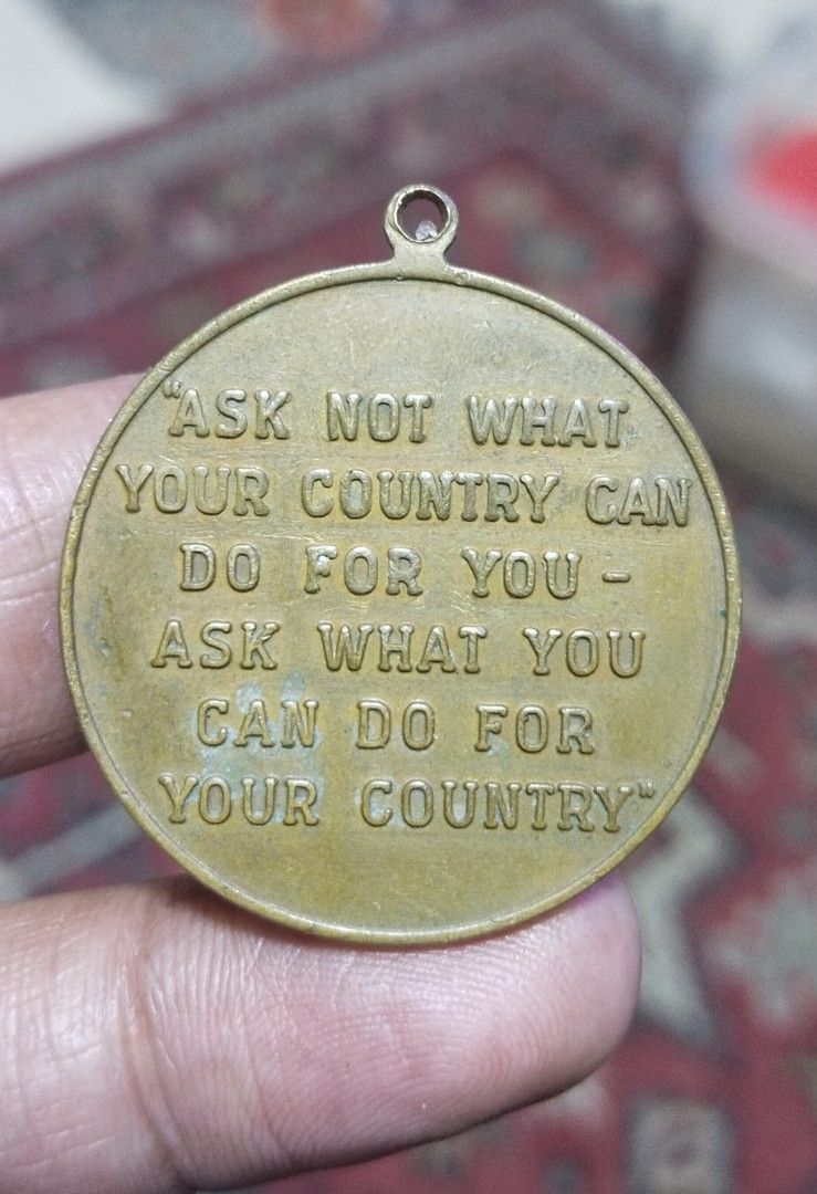 JFK Medal (Category: Vintage Collectibles) located in Manila. Submitted by wildcrystal.3b537c (Listing ID 1469206993, Image 2). Description: .
