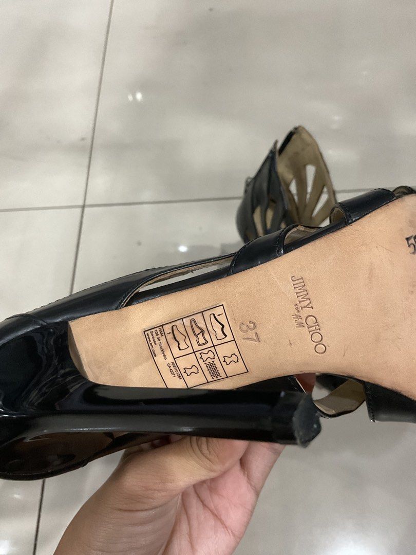 Jimmy Choo x H&M (Category: Heels) located in Bacolod City. Submitted by asianbellahadidd (Listing ID 1469319310, Image 3). Description: .