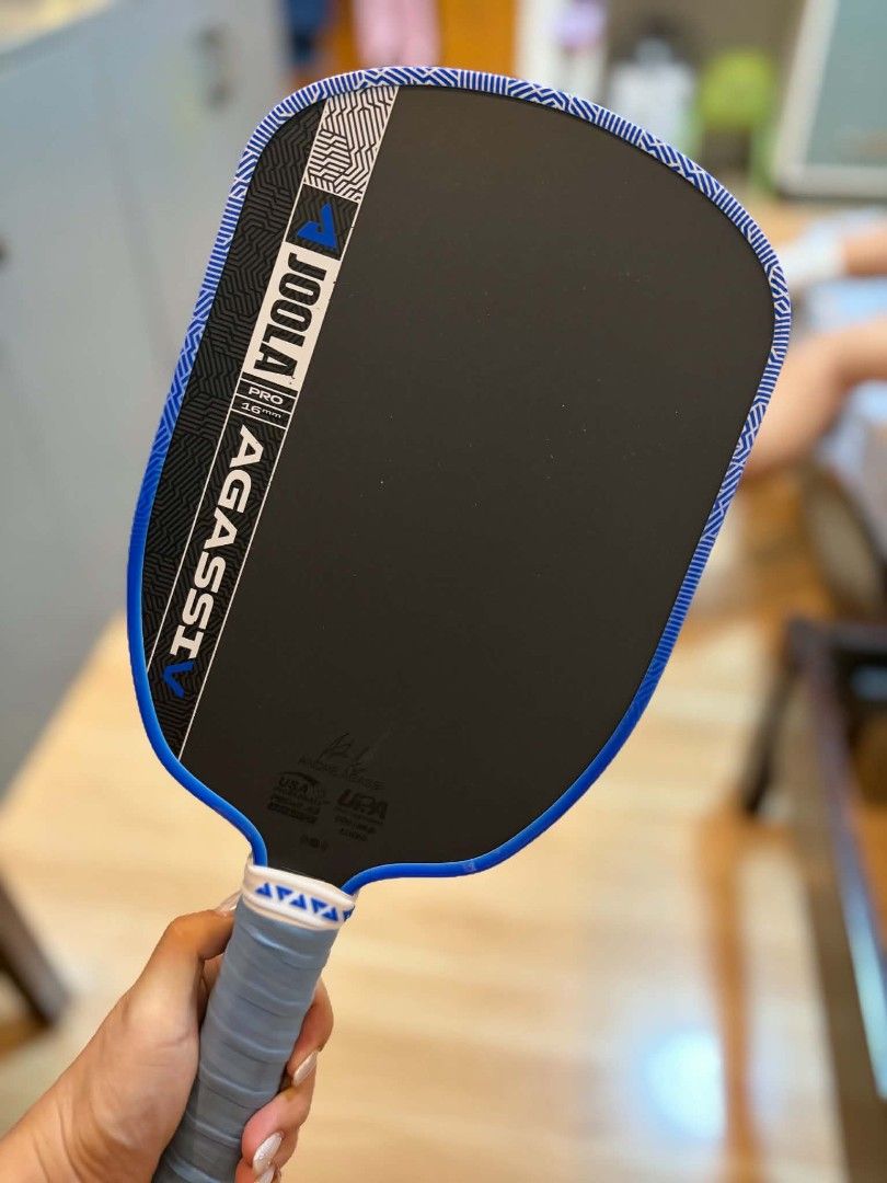 Joola Pro V Agassi (Category: Racket and Ball Sports) located in Catbalogan. Submitted by dvg.20 (Listing ID 1469317555, Image 1). Description: Joola Pro V Agassi • 3 months old •Smooth no dents •Lady Owned •Paddle face still in great shape Original Price: 17,990 Slightly Negotiable🤝 RFS: Paddle Upgrade.