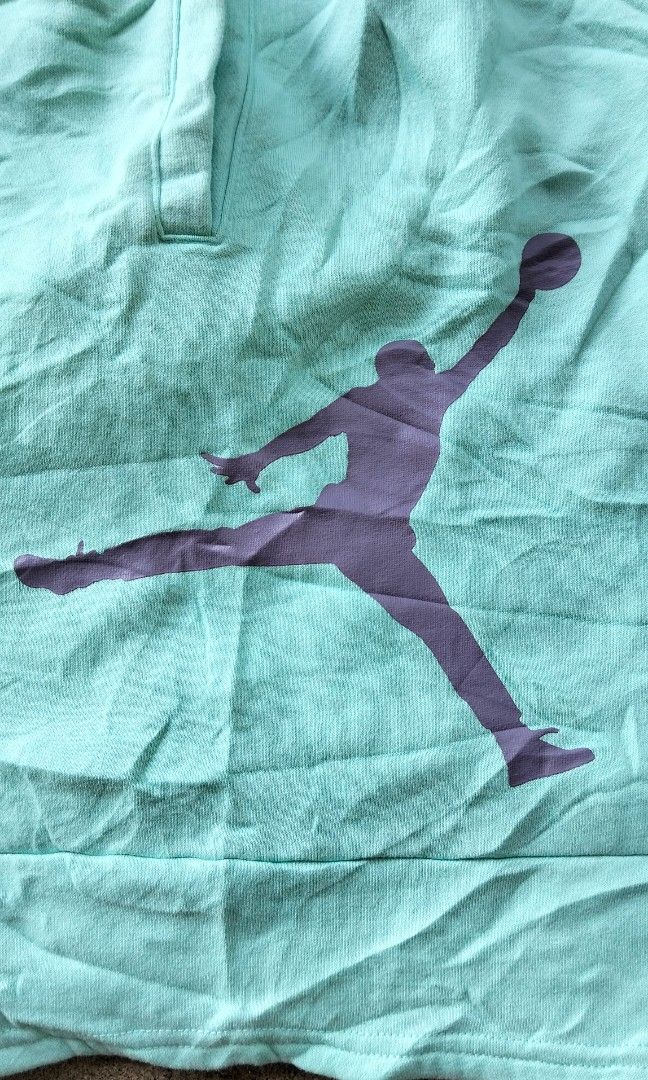 Jordan big logo (Category: Shorts) located in Alaminos. Submitted by thrift-matic (Listing ID 1469266185, Image 2). Description: .