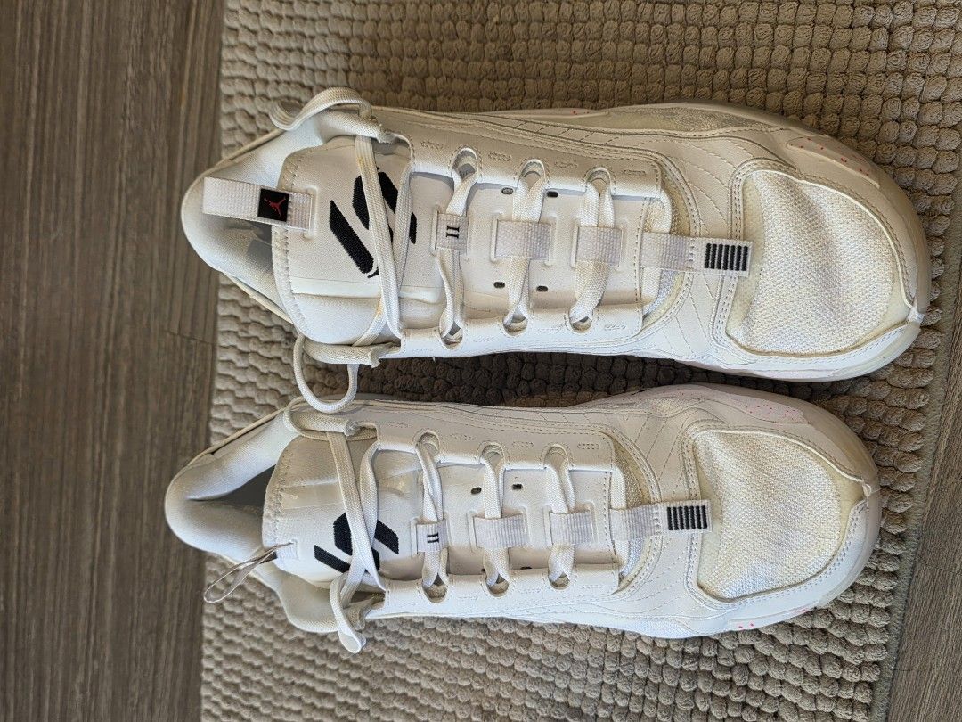 Jordan Luka 2 White hyper Pink (Category: Sneakers) located in Las Pinas. Submitted by zekeshopmn81651 (Listing ID 1469190442, Image 3). Description: used once for pickleball bought at Acienda Outlet Mall. no box. rfs : may court shoes na.