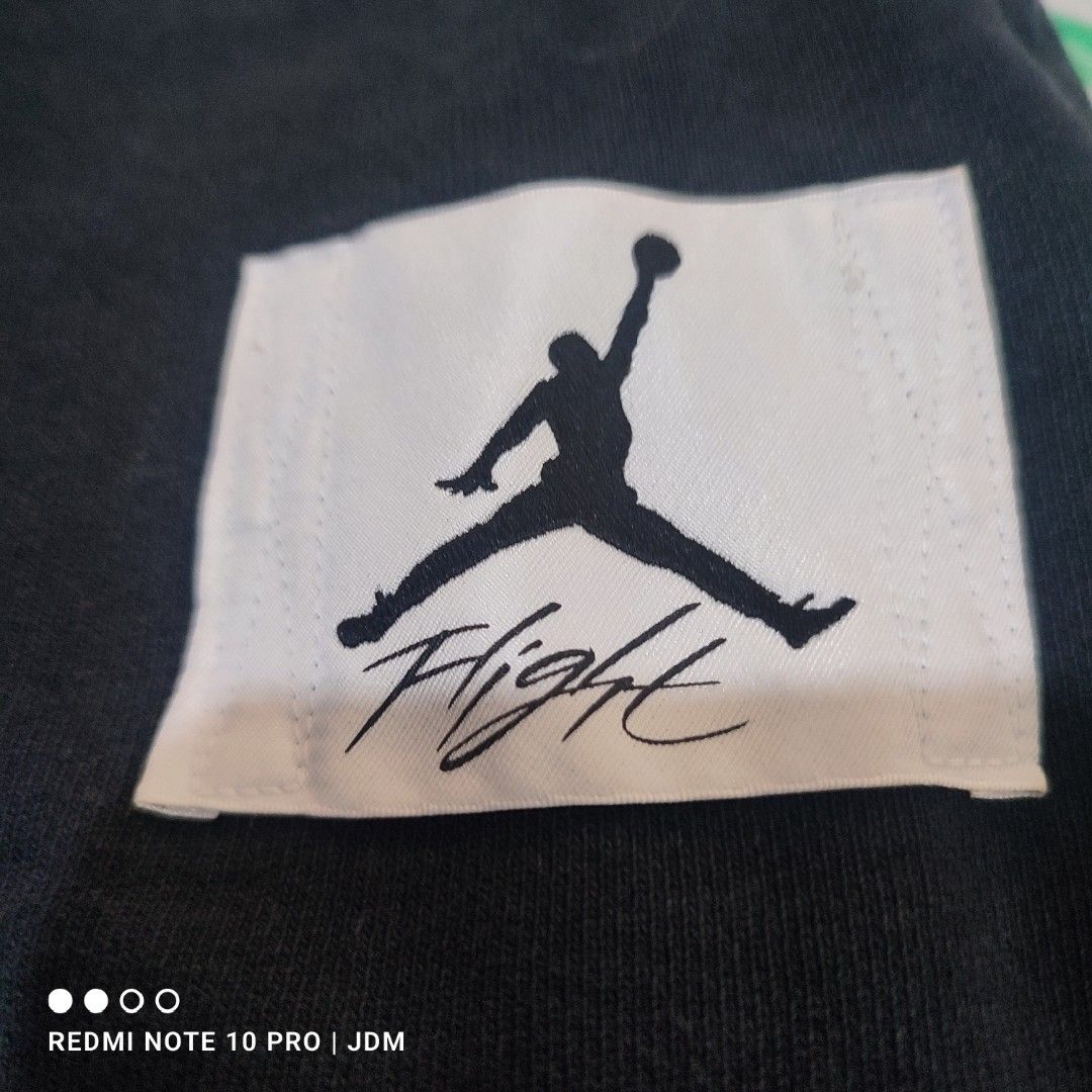 Jordan Statement Pants (Category: Joggers) located in Antipolo. Submitted by klashnikov (Listing ID 1469248571, Image 2). Description: Jordan Statement Pants Size:2XL Dimes:34"-40" x 41" hem 7.5" leg opening 12" Tags:Intact Condition:Very Good Honest issue:used Payment option:Bank transfer,gcash,cash ₱700 only Pwede videocall for legitimacy Pwede pickup sa aking munting garahe waze (JDM thrift shop) Pwedeng meetup around upper Antipolo,pag malayo