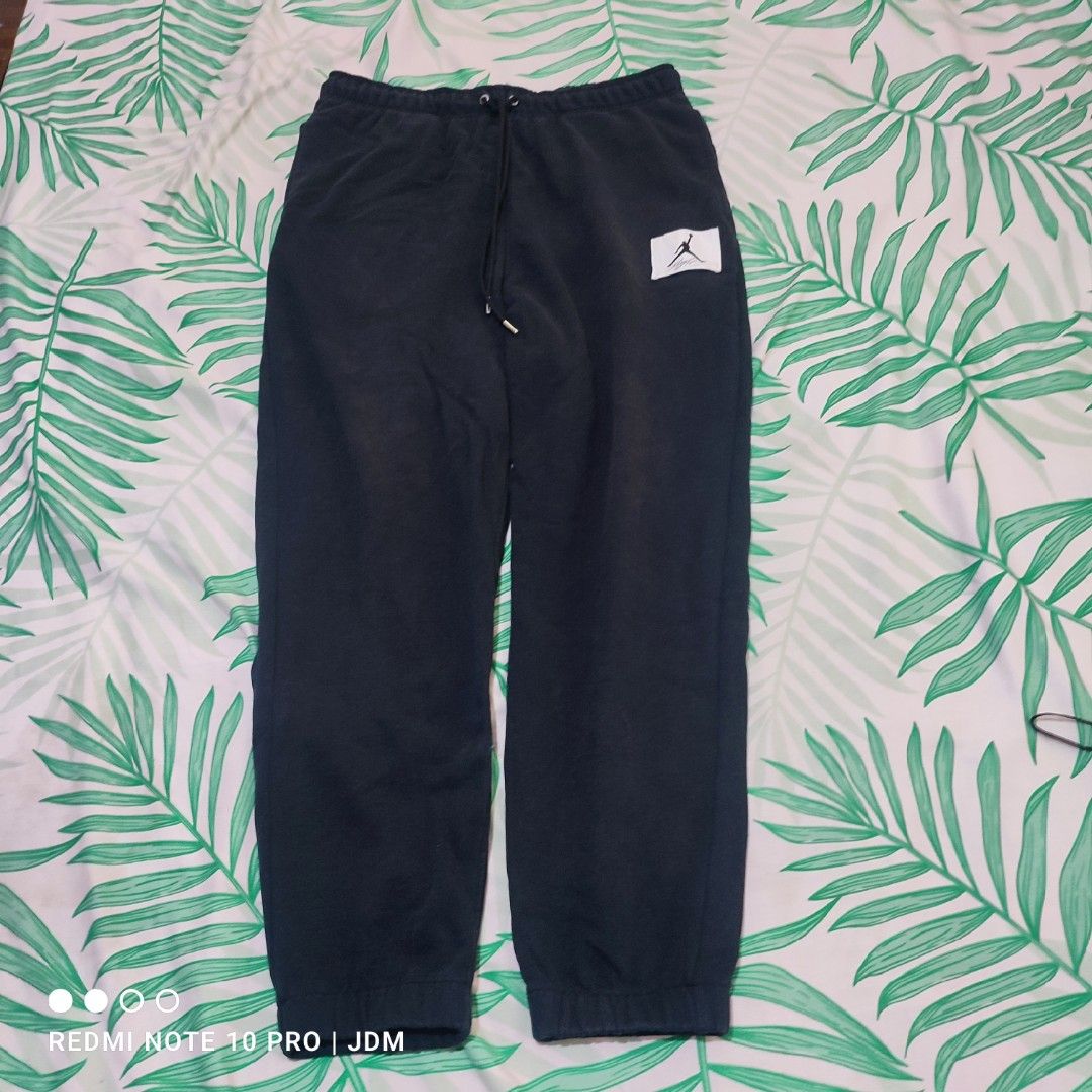Jordan Statement Pants (Category: Joggers) located in Antipolo. Submitted by klashnikov (Listing ID 1469248571, Image 1). Description: Jordan Statement Pants Size:2XL Dimes:34"-40" x 41" hem 7.5" leg opening 12" Tags:Intact Condition:Very Good Honest issue:used Payment option:Bank transfer,gcash,cash ₱700 only Pwede videocall for legitimacy Pwede pickup sa aking munting garahe waze (JDM thrift shop) Pwedeng meetup around upper Antipolo,pag malayo