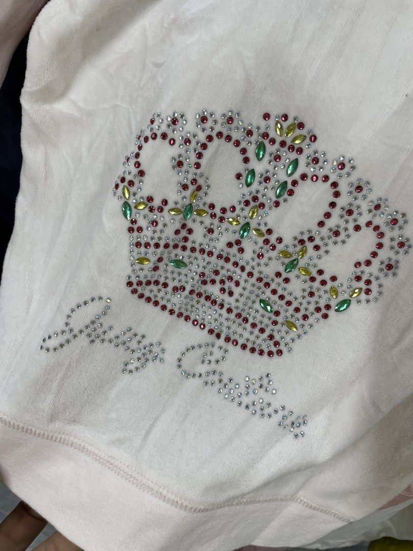 Juicy couture (Category: Coats, Jackets and Outerwear) located in Lucena. Submitted by riyizthriftz (Listing ID 1469297547, Image 2). Description: Juicy couture jacket Size small on tag Dimensions W13.5 L17 Good condition See pics issue.