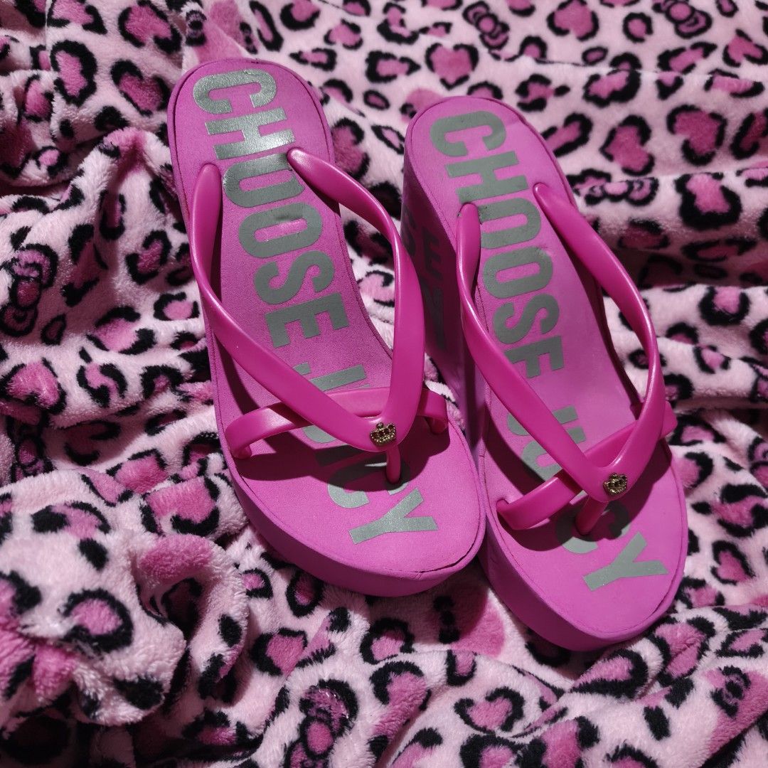Juicy couture wedge (Category: Wedges) located in Baguio. Submitted by juicyyyy.gals (Listing ID 1469285745, Image 1). Description: size: 9 inches or 23cm 6.5 US wedge height: 4.2in signs of usage 2k free ship.