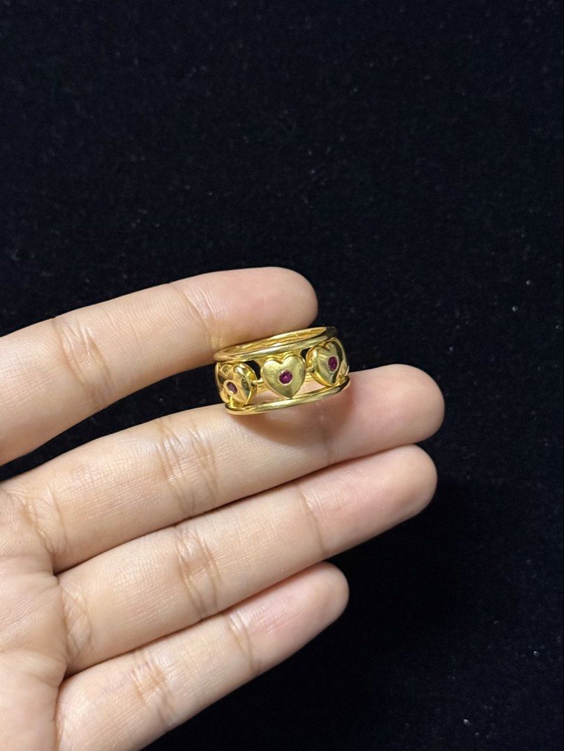 K18 Japan Diamond Heart Ring (Category: Rings) located in Manila. Submitted by danica_delara_797 (Listing ID 1469337529, Image 2). Description: K18 Japan Gold Ring Reversible Heart 11.7 grams Size 6 D0.30 R0.20 8,200 per gram ( slightly nego ) COD & COP available with minimal security deposit. 📍Manila.