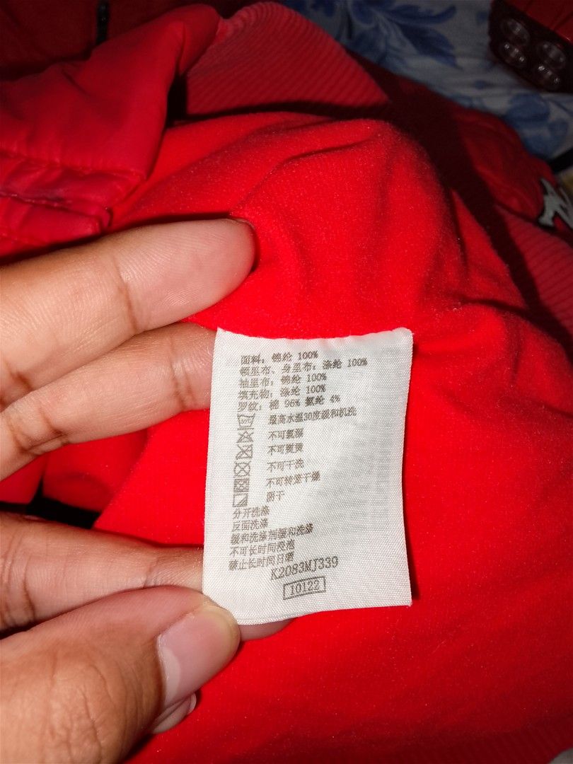 Kappa Windbreaker (Category: Coats, Jackets and Outerwear) located in Dasmarinas. Submitted by alexander24 (Listing ID 1469311976, Image 3). Description: Kappa Windbreaker Size: Medium Dimes: W22 x L25 Condition: Excellent Color rate: 9.5/10 No issue.