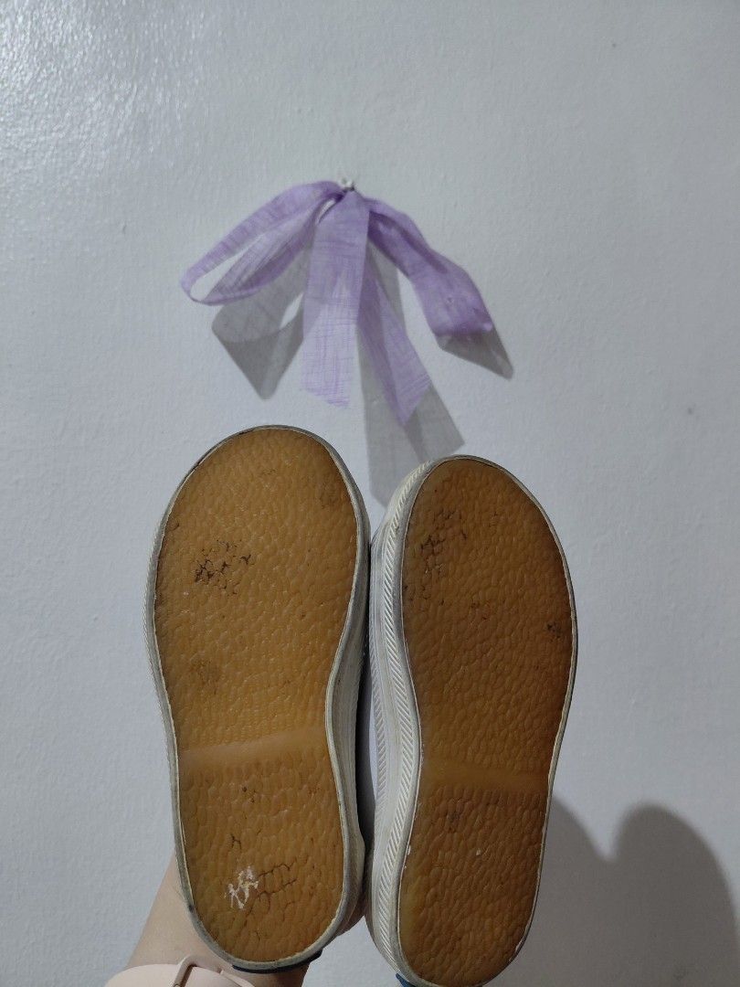 Keds Baby Leather Sneakers (Category: Babies & Kids Fashion) located in Tarlac. Submitted by wornwardrobe (Listing ID 1469162797, Image 3). Description: Kindly note that all items are stored at my parents’ house and not on hand. Retrieval takes up to 2 weeks before shipping. Please purchase only if you’re okay with the wait. Message me to check the next available shipping date! Thank you!.