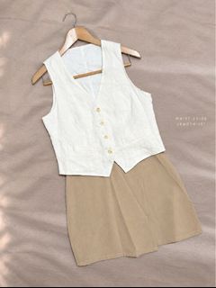 (Category: ) located in . Submitted by nnnprelovedclothes (Listing ID 1469386999, Image 1). Description: .