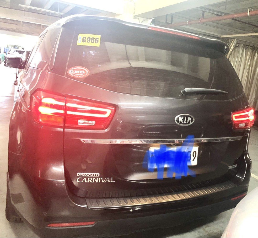 Kia Carnival 2.2L Auto (Category: Used Cars) located in Quezon City. Submitted by 09772114278 (Listing ID 1469167908, Image 3). Description: 2020 carnival A/T Diesel CRDI 11 seater Power sliding door 40,000 km only Casa maintained 0917-3170583.