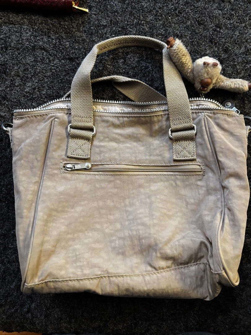 Kipling Bag (Category: Shoulder Bags) located in Pasay City. Submitted by N30G0TMYBAEK (Listing ID 1469272297, Image 3). Description: good condition original missing long strap.