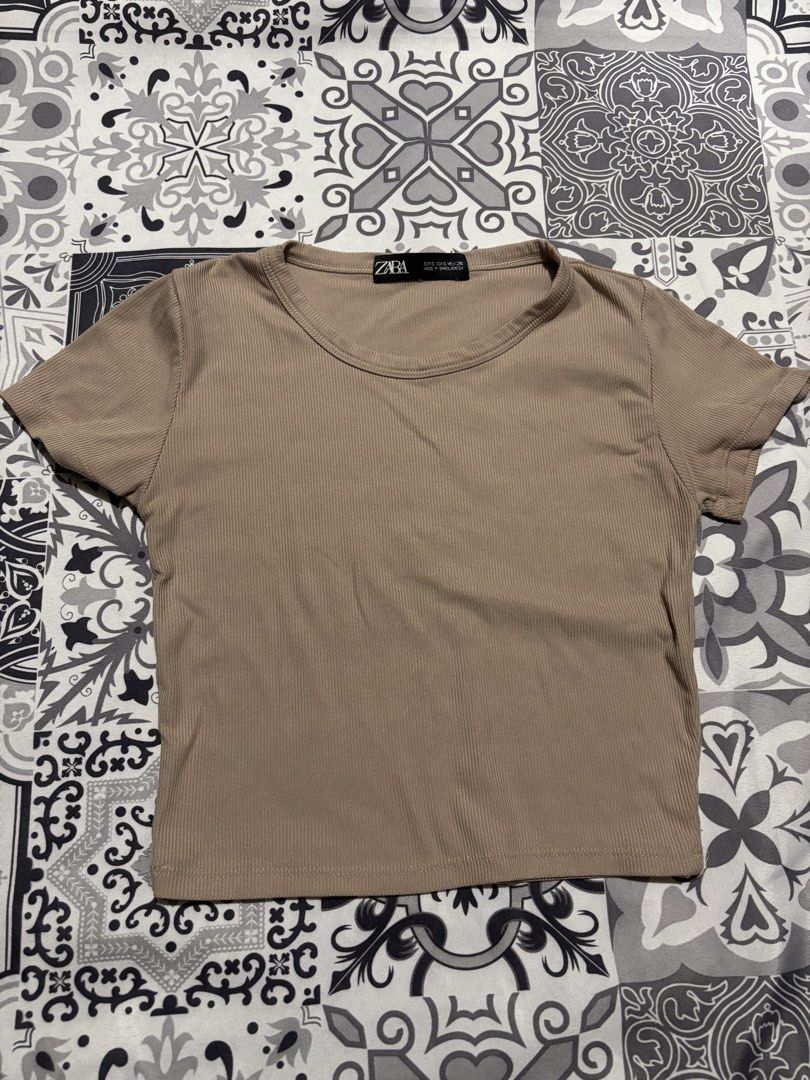 Knitted Nude Top (Category: Shirts) located in Marikina City. Submitted by shanctuarykrrt (Listing ID 1469359174, Image 1). Description: .
