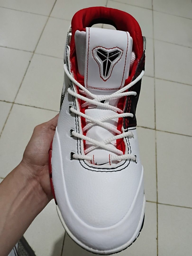Kobe 1 Protro "All Star" (Category: Sneakers) located in Cagayan de Oro. Submitted by buchick1015 (Listing ID 1469275109, Image 2). Description: FS: Kobe 1 Protro All Star Size: US 8.5 EUR 42, 26.5cm it has some sign of usages but still on good condition Authenticity is not guaranteed RFS: Decluttering Location: Uptown, CDO if outside cdo for shipping just add 100 for shipping fee...