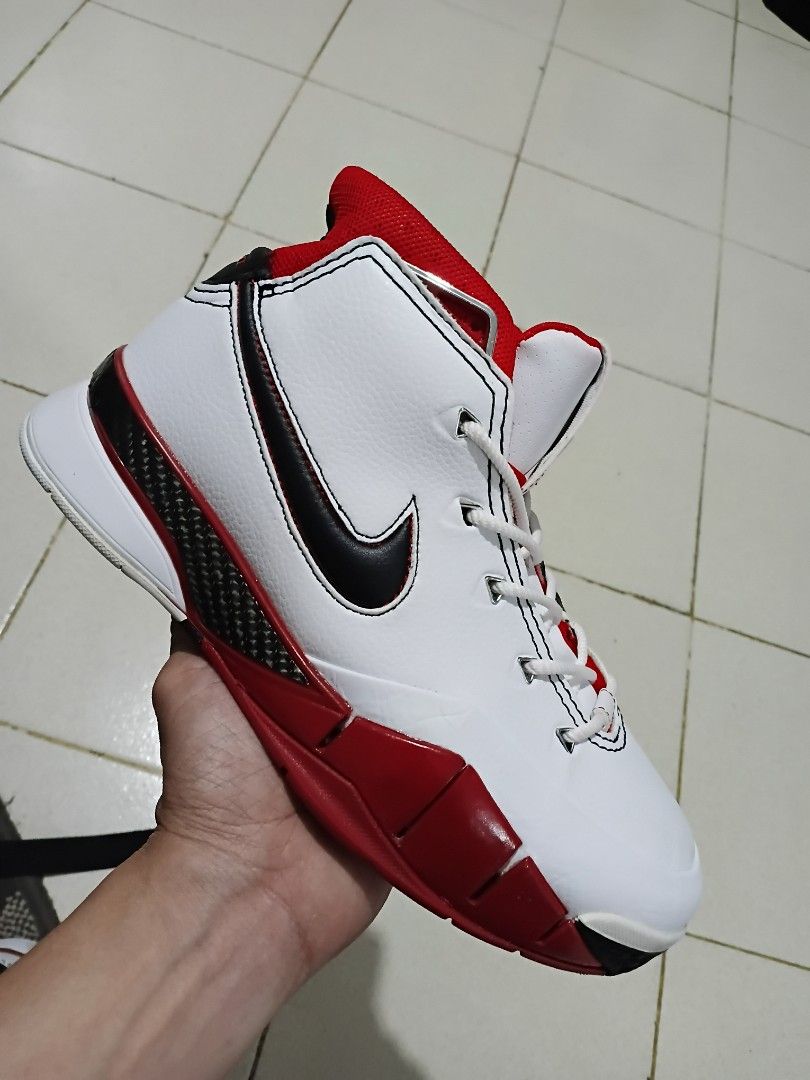 Kobe 1 Protro "All Star" (Category: Sneakers) located in Cagayan de Oro. Submitted by buchick1015 (Listing ID 1469275109, Image 1). Description: FS: Kobe 1 Protro All Star Size: US 8.5 EUR 42, 26.5cm it has some sign of usages but still on good condition Authenticity is not guaranteed RFS: Decluttering Location: Uptown, CDO if outside cdo for shipping just add 100 for shipping fee...