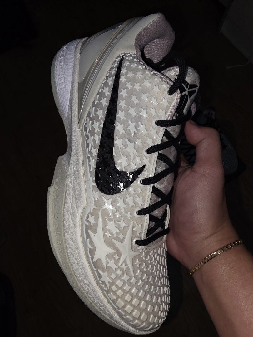 Kobe 6 All Star Sail (Category: Sneakers & Footwear) located in Muntinlupa City. Submitted by caloy.sneakerchaserph (Listing ID 1469326893, Image 2). Description: FOR SALE/TRADE: My KOBE 6 ALL STAR SAIL SIZE 9 USED (3-4x walking/malling) COMPLETE W/ BOX AND EXTRA LACES RFS: HALF SIZE DOWN (EXTRA PAIR) FOR TRADE TO OTHER KOBE 5/6 SIZE 8.5US (USED ALSO PERSO NAMAN) prio: MERION ACES/TOTAL ORANGE/DODGERS or offer IF FOR SALE: P11500💰 FIRM DM for de