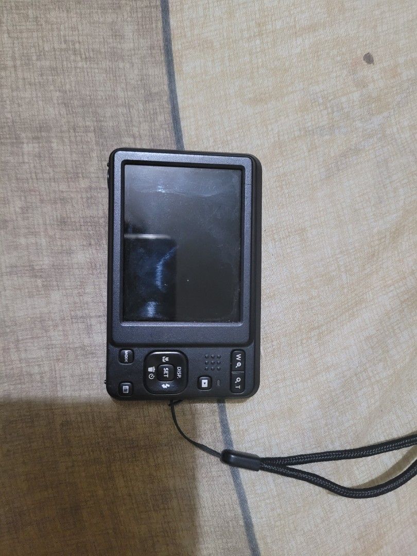 KODAK PIXPRO FZ55 (Category: Cameras) located in Taytay. Submitted by elmaaaaaaaaaaa (Listing ID 1469267650, Image 2). Description: For sale With Issue: Lens obstruction Inclusions: Charger SD Card Pouch Battery Loc: Taytay Rizal.