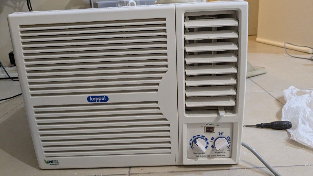 Koppel 1.0 hp Window Type non-inverter Air Conditioner (Category: Air Conditioning and Heating) located in Makati City. Submitted by netsrak07 (Listing ID 1469297716, Image 1). Description: - Brand/Model: Koppel KWR-09M5A Window Type Aircon - Controls: Manual thermostat and operation mode Location: Makati RFS: changed to inverter.