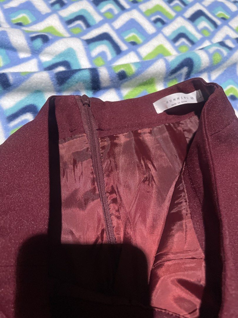 Korean Skirt (Category: Skirts) located in Manila. Submitted by sapsari (Listing ID 1469299347, Image 3). Description: - Brand/Origin: Humming (Made in Korea) - Color: Rich maroon / burgundy - Size: Medium (M) best fit size 27-28 - half side lang yung pleated .
